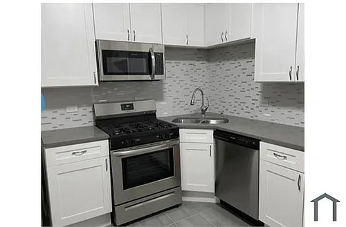 6035 S Loomis Blvd #2 Photo 1
