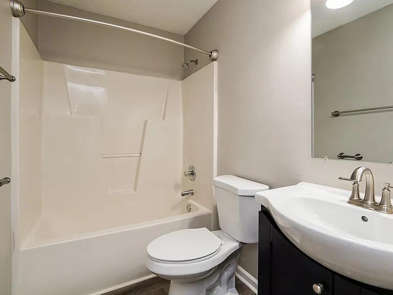 3007 Brittany Dr — Photo 14