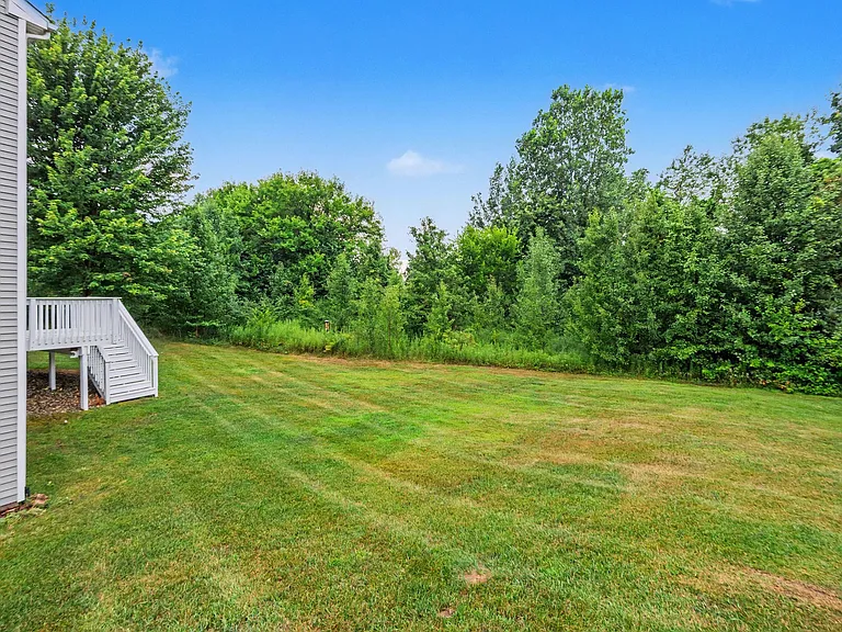 352 Laurel Wood St — Photo 19