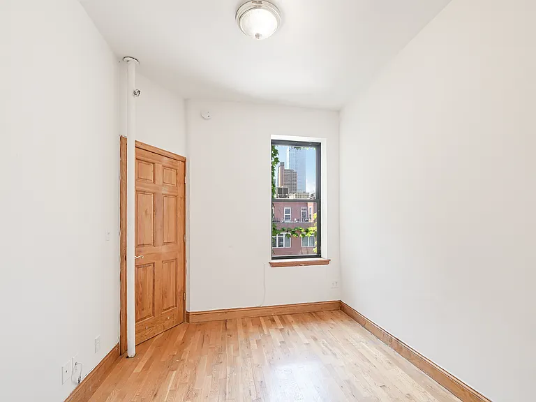 312 W 48th St #16 — Photo 5