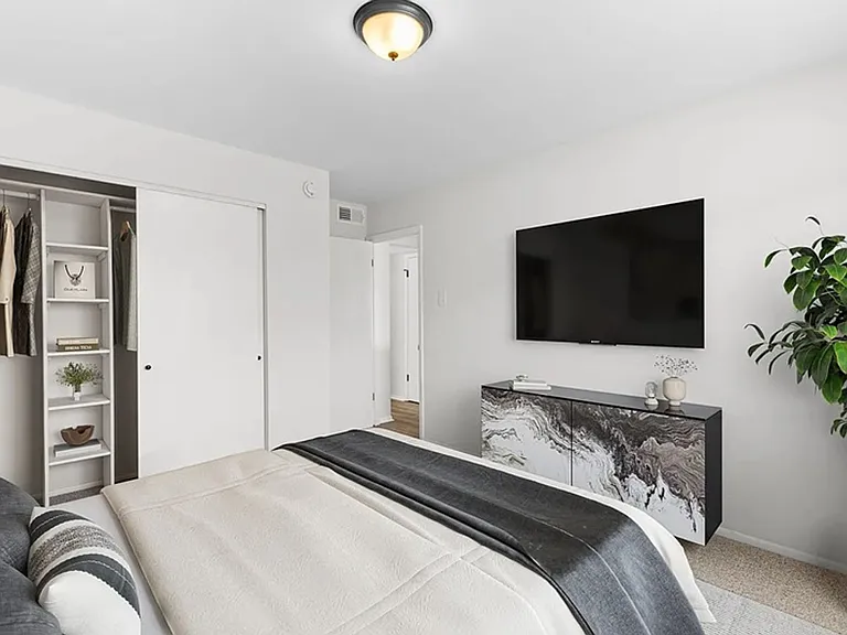 10017-10021 Rodium Dr — Photo 8
