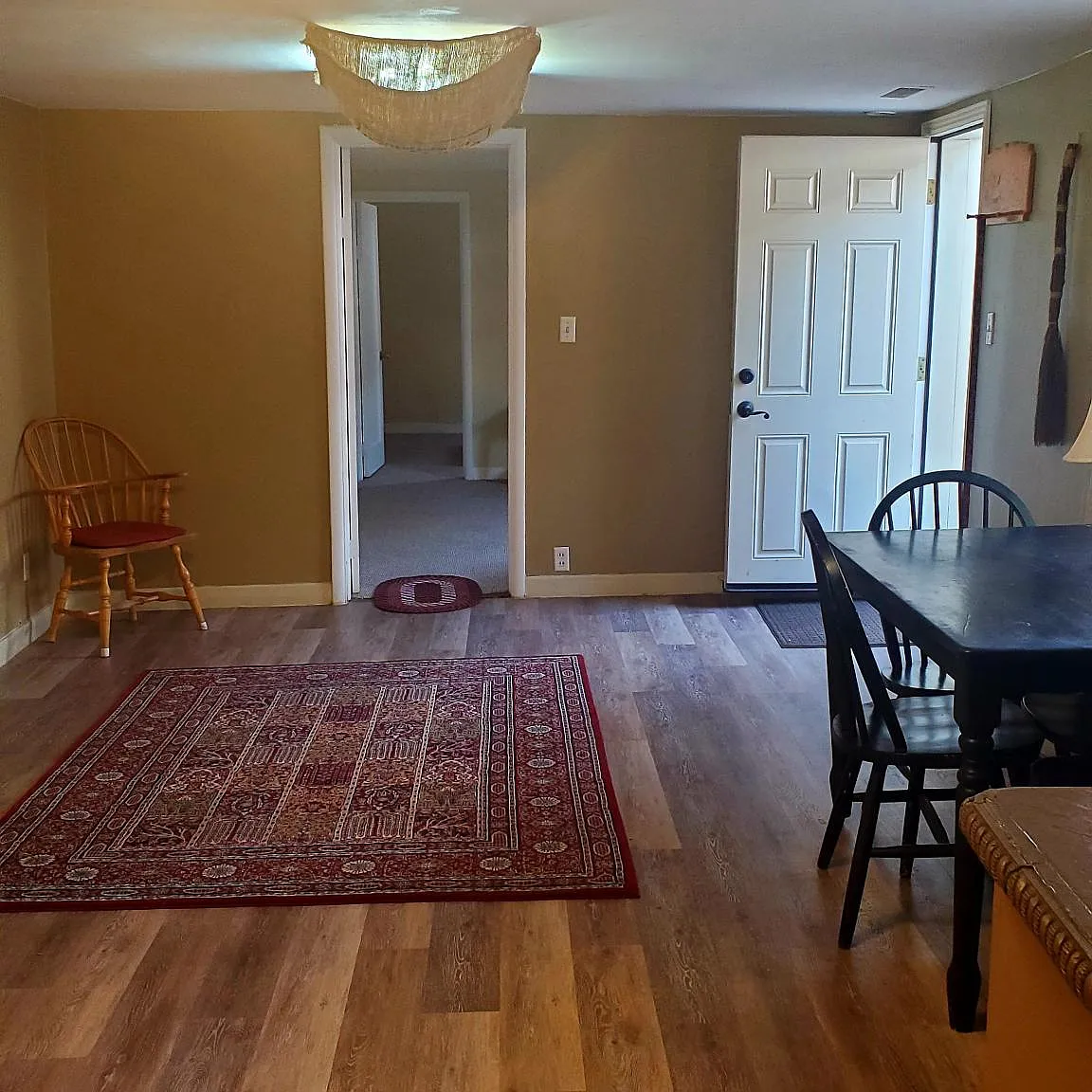 1375 E Gilmer Dr — Photo 2