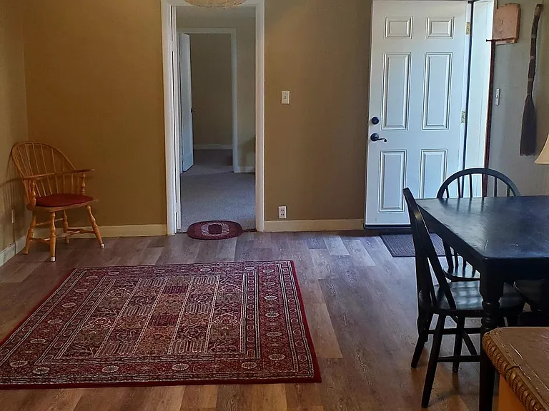 1375 E Gilmer Dr — Photo 2