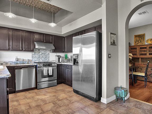 2nd image of 409 S Lake Mirage Dr