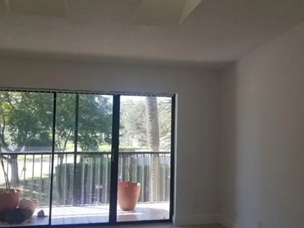 206 Foxtail Dr APT E3, Greenacres, FL 33415