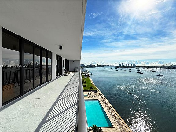 4th image of 1000 Venetian Way APT 804