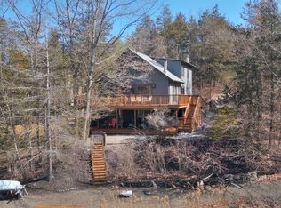 679 Sleepy Hollow Rd, Athens, NY 12015
