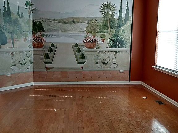 5th image of 12891 Applewood Dr
