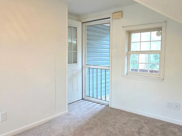 147 Lakemont Dr #B — Photo 4