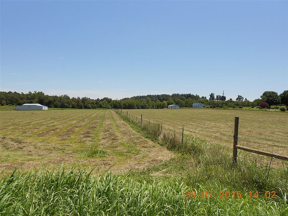 2nd image of 150 Green Meadows Rd