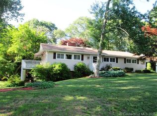 10 Laurel Hill Dr S, Niantic, CT 06357