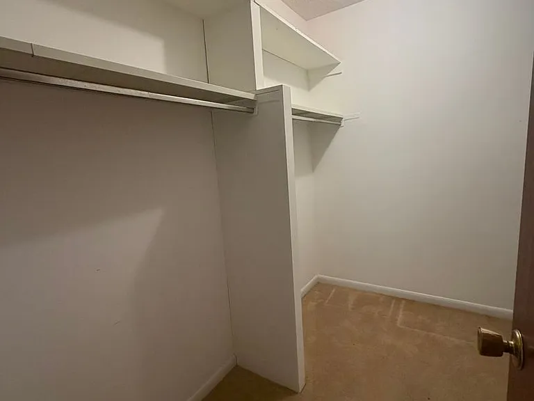 1 Colt Rd #8 — Photo 10