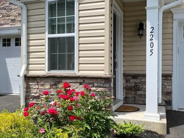 2205 Massey Ln, Monroe Township, NJ 08831