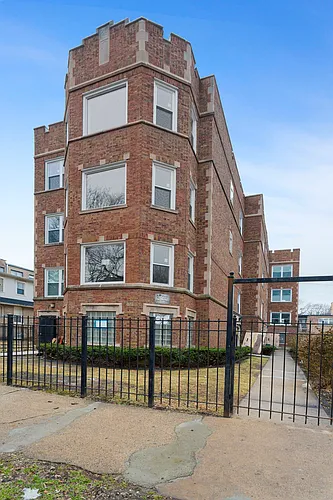 8022 S Ellis Ave #1B Photo 1