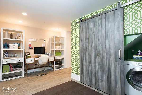 Sold by Sotheby's International Realty | media 9