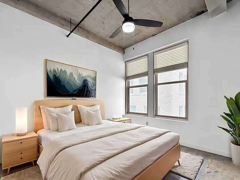 Library Lofts — Photo 5