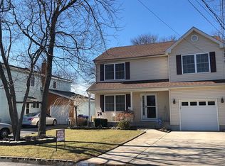 798 Pine Shore Rd, Toms River, NJ 08753