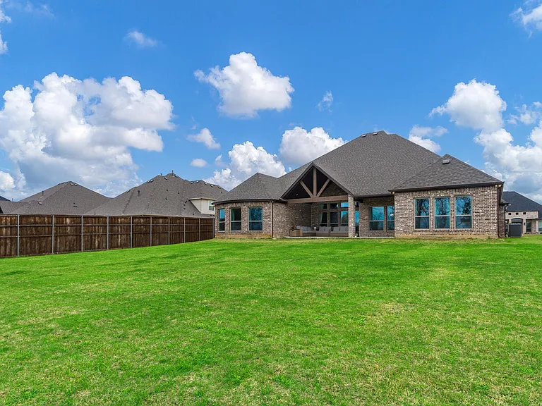612 Ambergate Dr — Photo 40