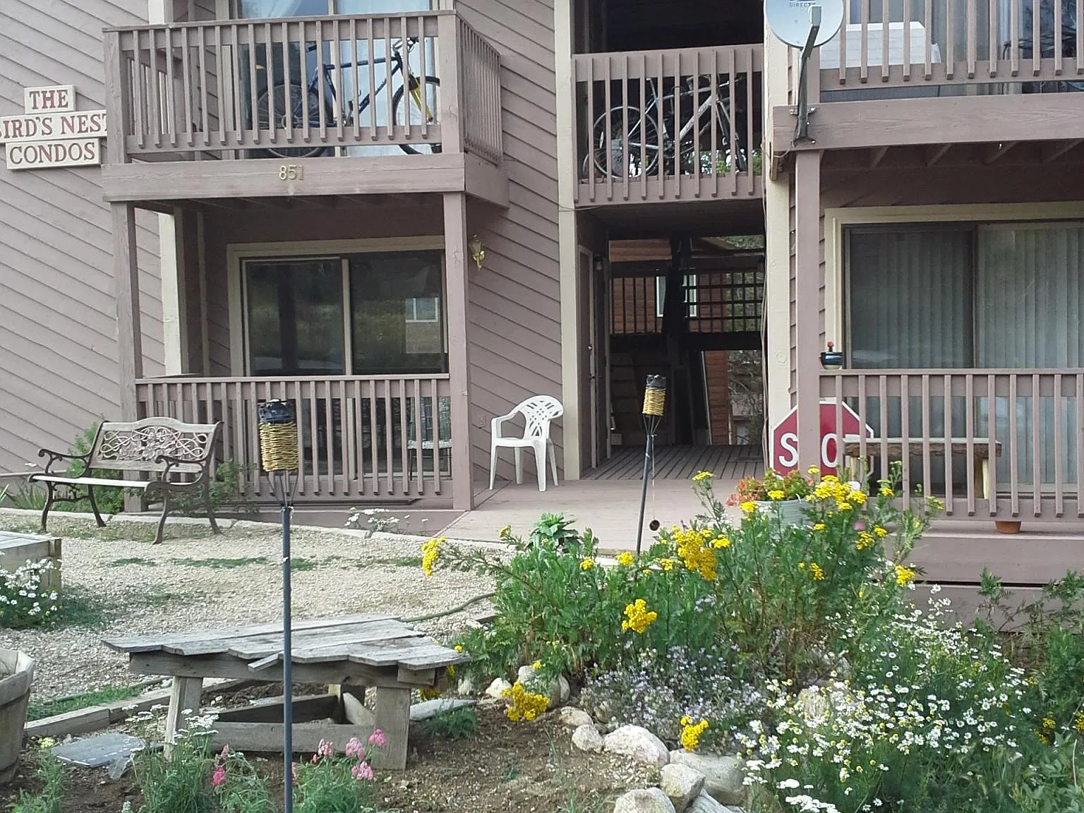 851 Wolverine Ln — Photo 4