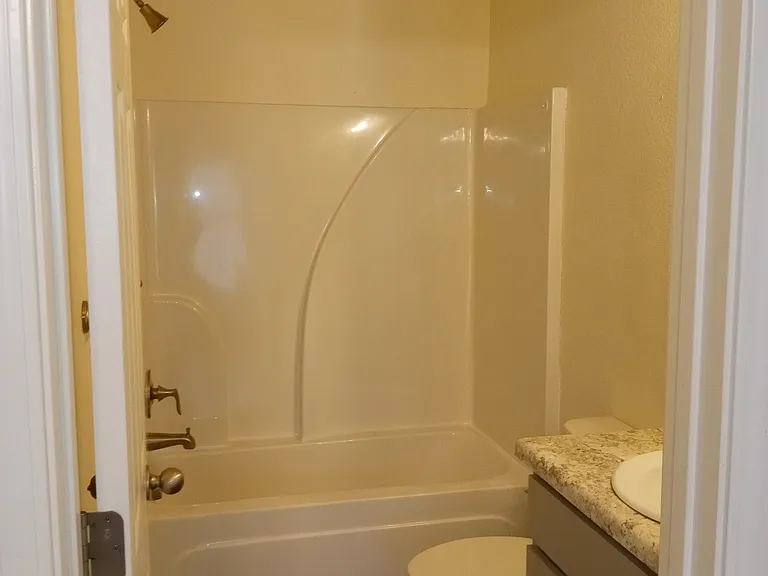 8 Tupelo St #A — Photo 21