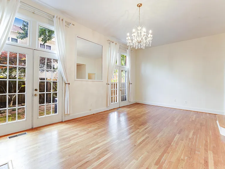 8509 Jeffersonian Ct — Photo 18