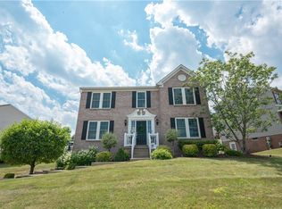 186 Valley View Dr, Rostraver Township, PA 15012