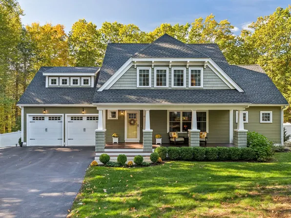 22 Point of Rocks Terrace, Stratham, NH 03885