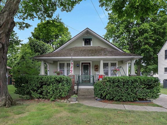 2nd image of 565 Maplewood Ave