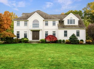 74 Stonewall Cir, West Harrison, NY 10604