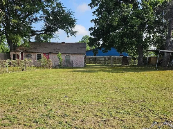 1507 E 32nd 1/2 St, Houston, TX 77022