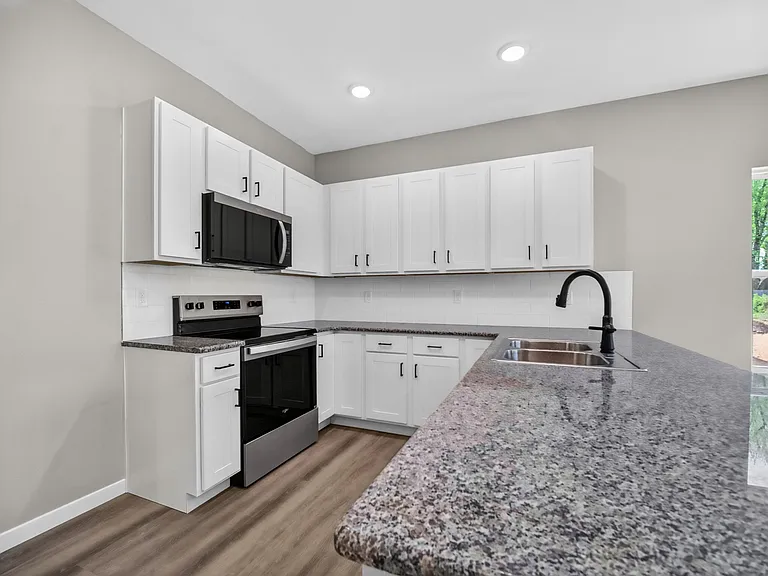 43 Whitley Ln — Photo 21