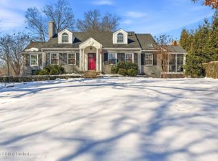 4205 Rudy Ln, Saint Matthews, KY 40207