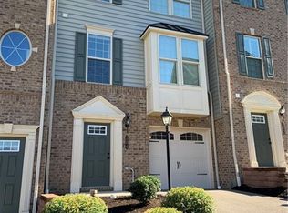 204 Aprilmae Way, Pittsburgh, PA 15237