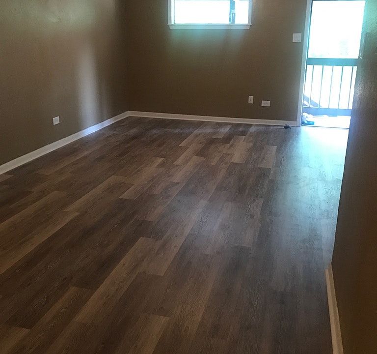 1st image of 207 W College St APT 205