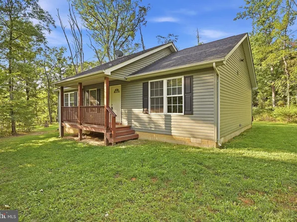 101 Brier Rabbit Ct, Winchester, VA 22602