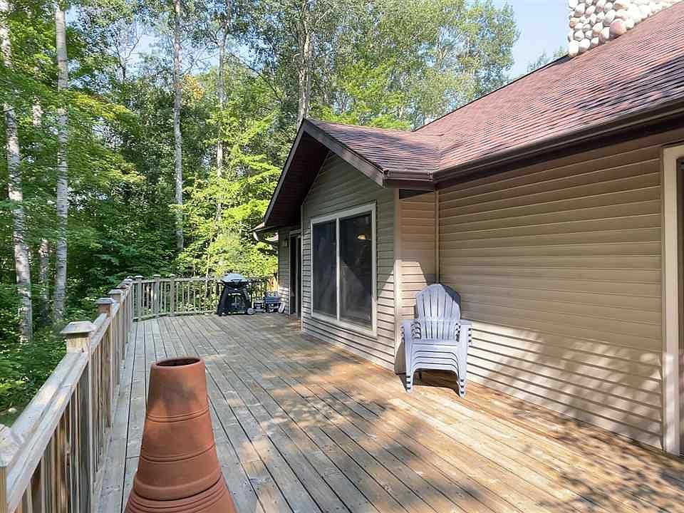 8448 Pickerel Lake Rd, Petoskey, MI 49770 Zillow