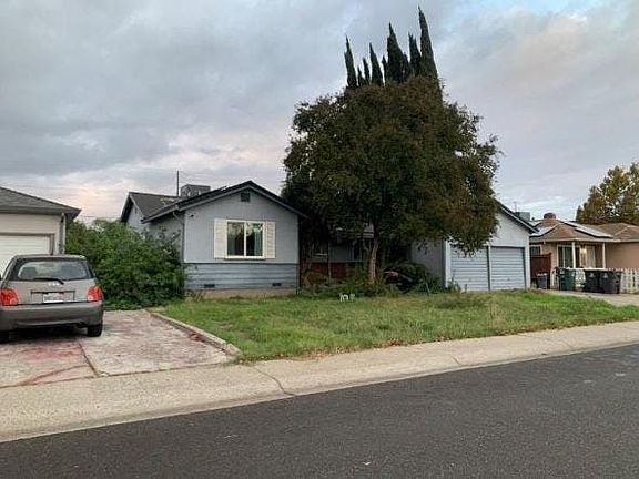2nd image of 2667 De Ovan Ave