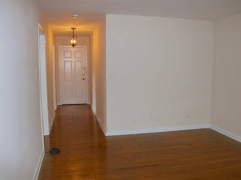 2827 Thornhill Rd — Photo 24