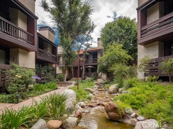 21930 Marylee St APT 58, Woodland Hills, CA 91367
