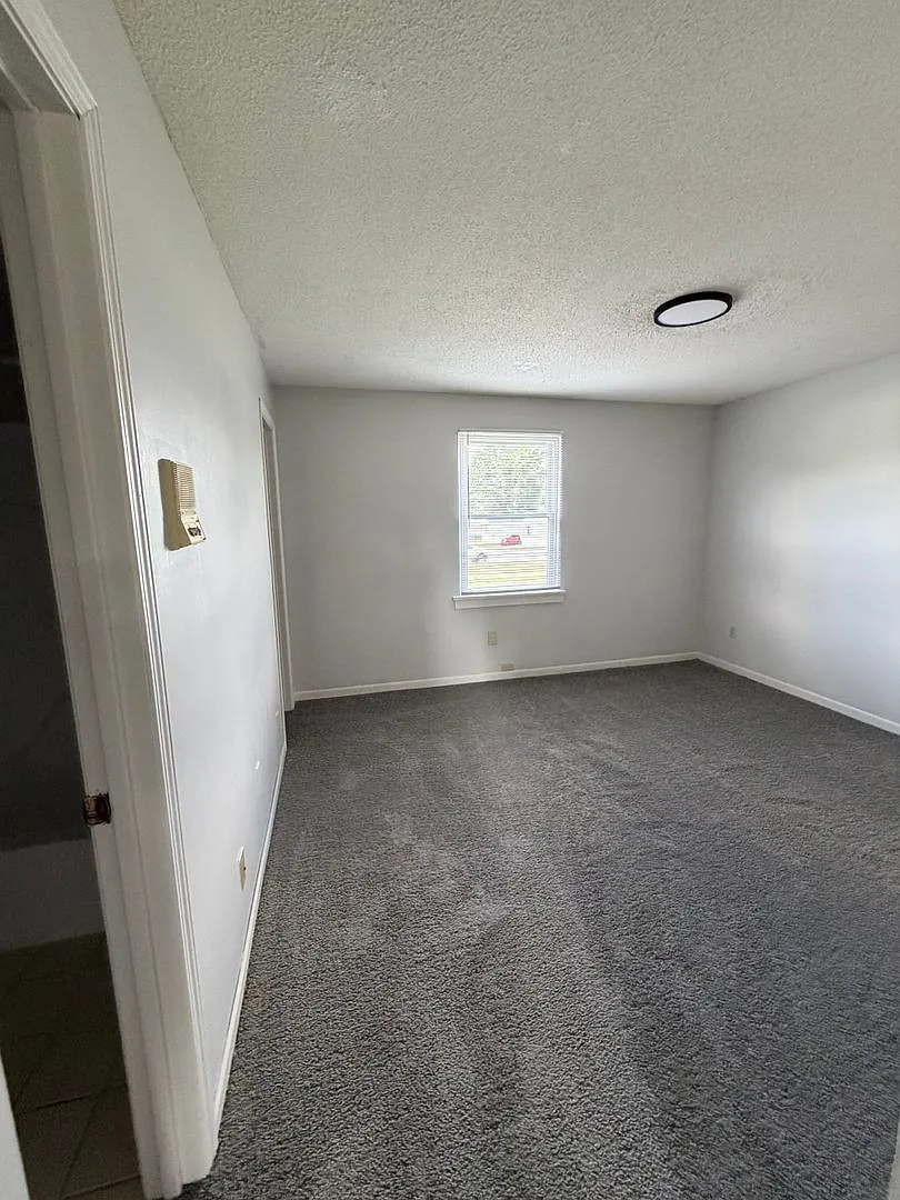 Driftwood Apartments — Photo 4