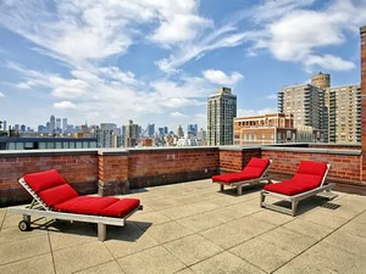 Sold by Corcoran | media 14