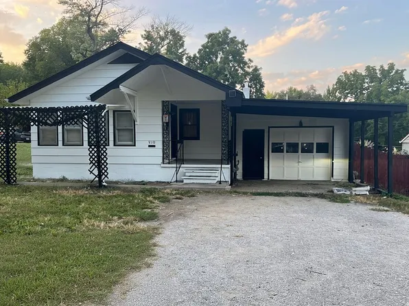 930 E Stone St, Independence, MO 64050