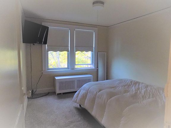 4th image of 2770 Fort Sheridan Ave #2