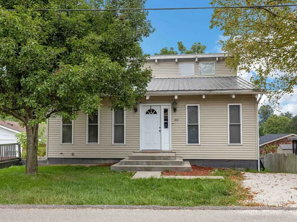 300 Malone Ln, Grayson, KY 41143