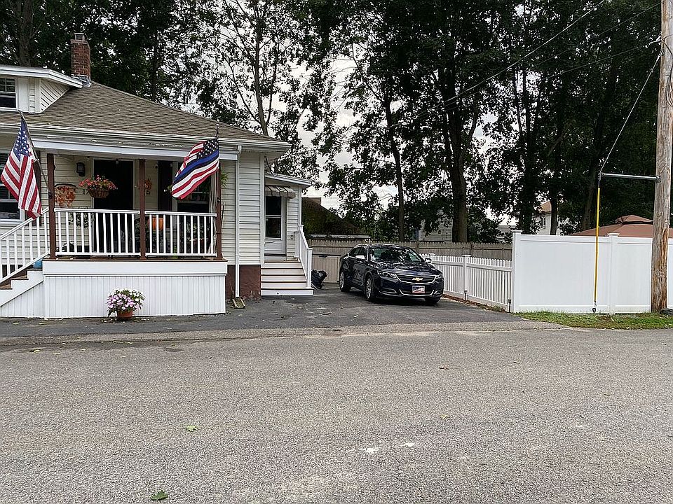2nd image of 17 Thompson St