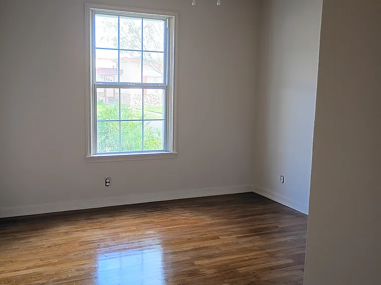 734 Chase Dr — Photo 5