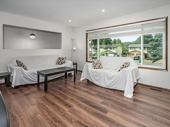4th image of 3160 Consort Ct