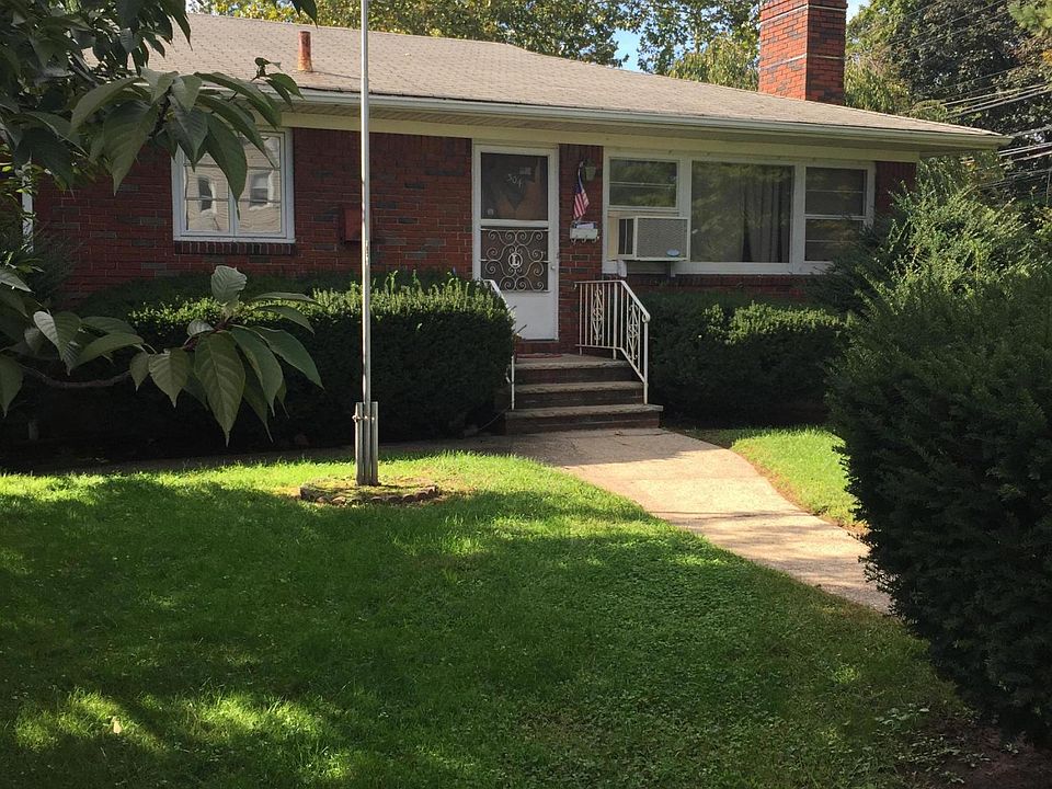 1st image of 304 Stewart Ave