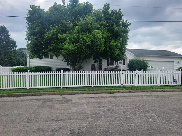 1041 W Main St, Sharpsville, PA 16150