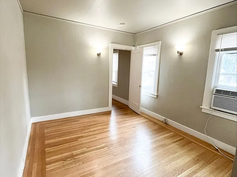 2801 H Street — Photo 4